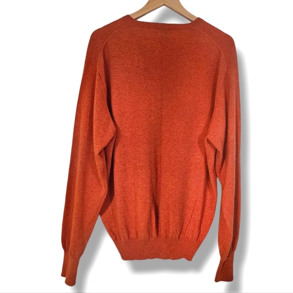 Forte 100% Cashmere Sweater Mens Size L Burnt Orange V-Neck Fall Soft Cozy Fall - Picture 2 of 9
